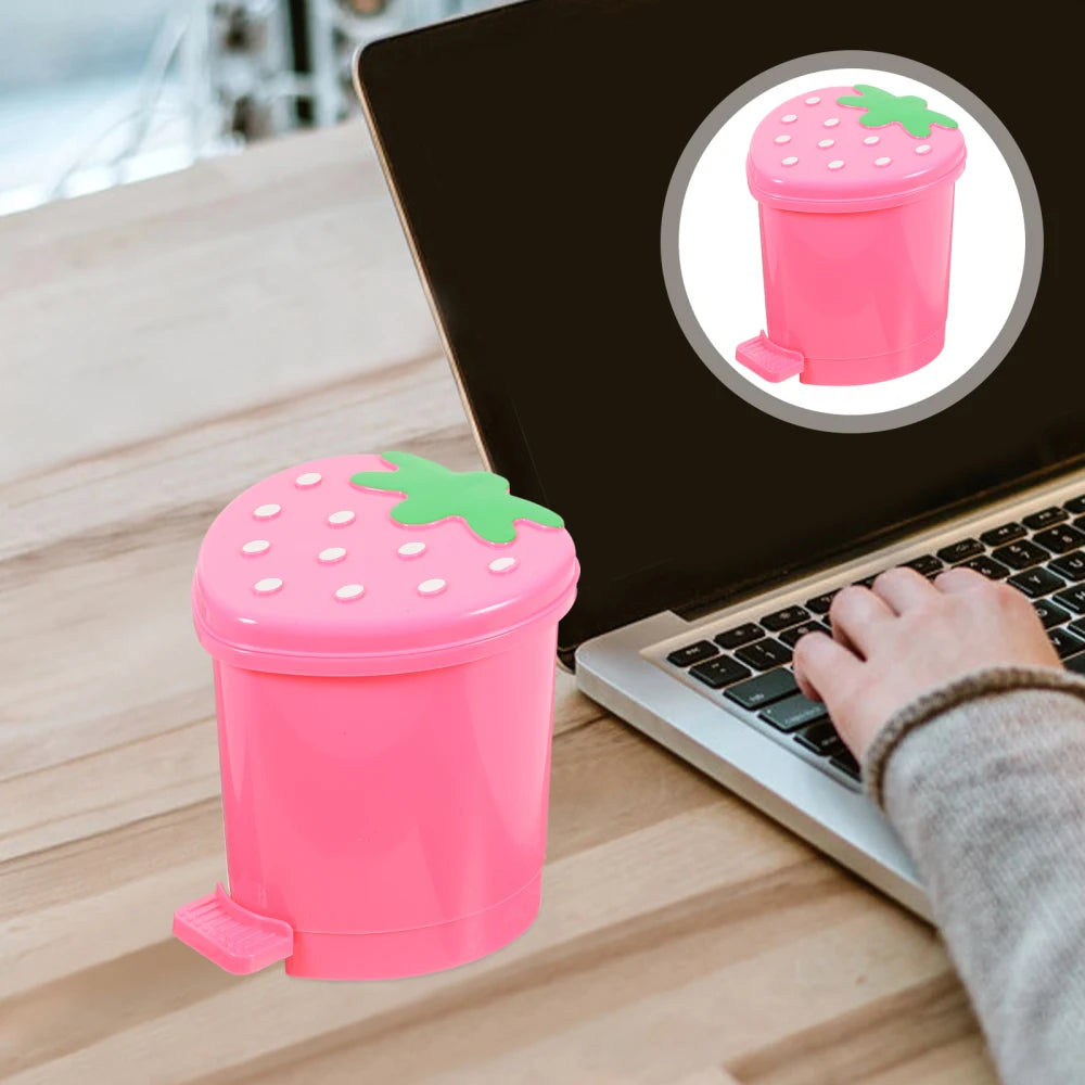Cute Mini Covered Sealed Strawberry Trash Can For Desktop And Countertop