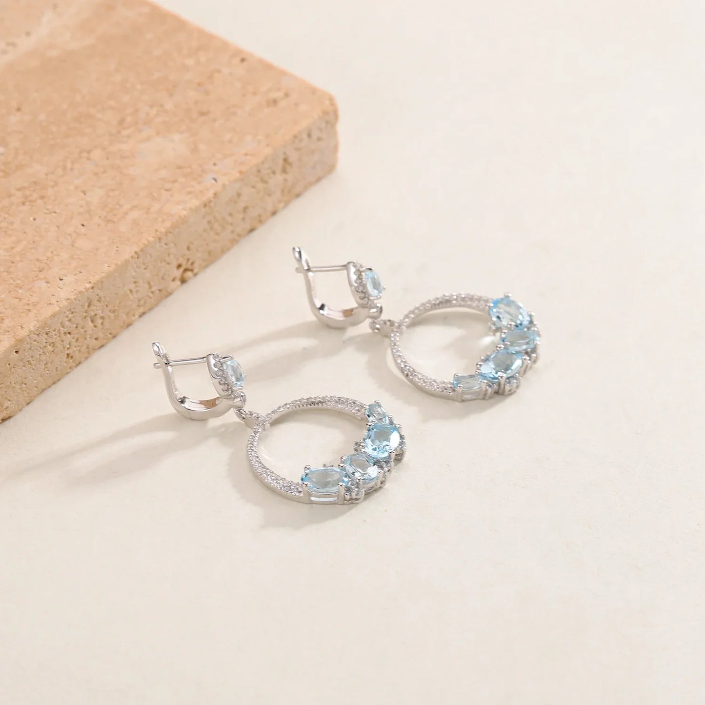 GEM'S BALLET Natural Gems Circle Earring