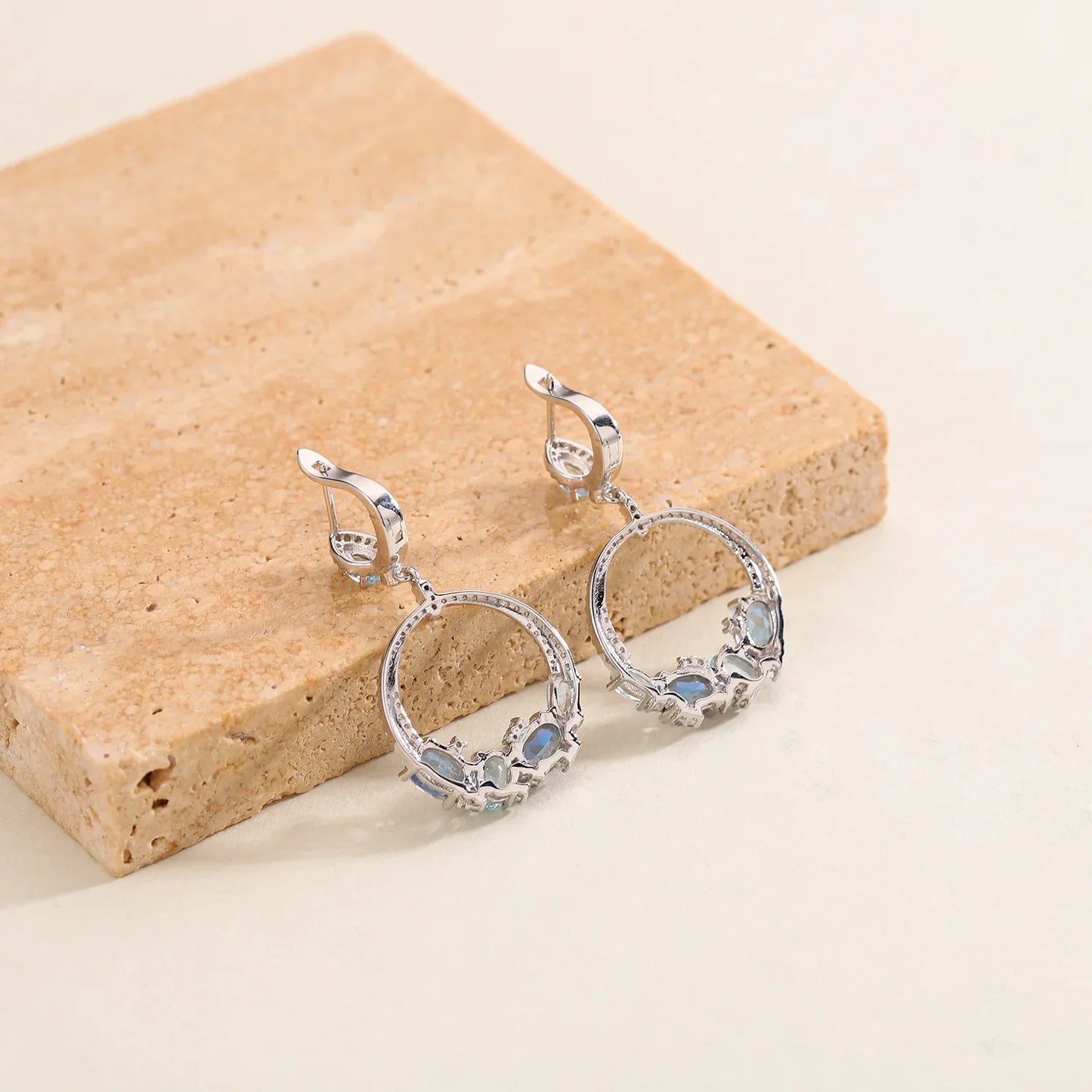 GEM'S BALLET Natural Gems Circle Earring