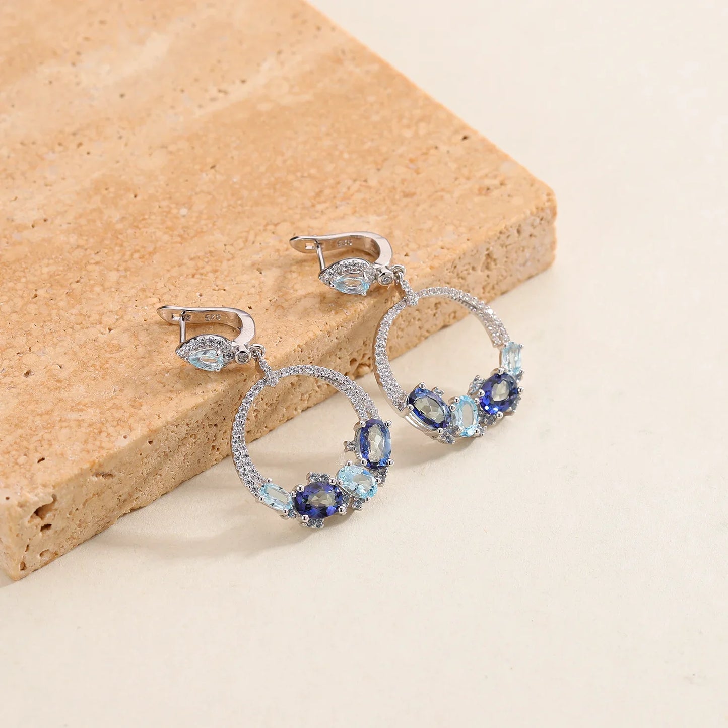 GEM'S BALLET Natural Gems Circle Earring